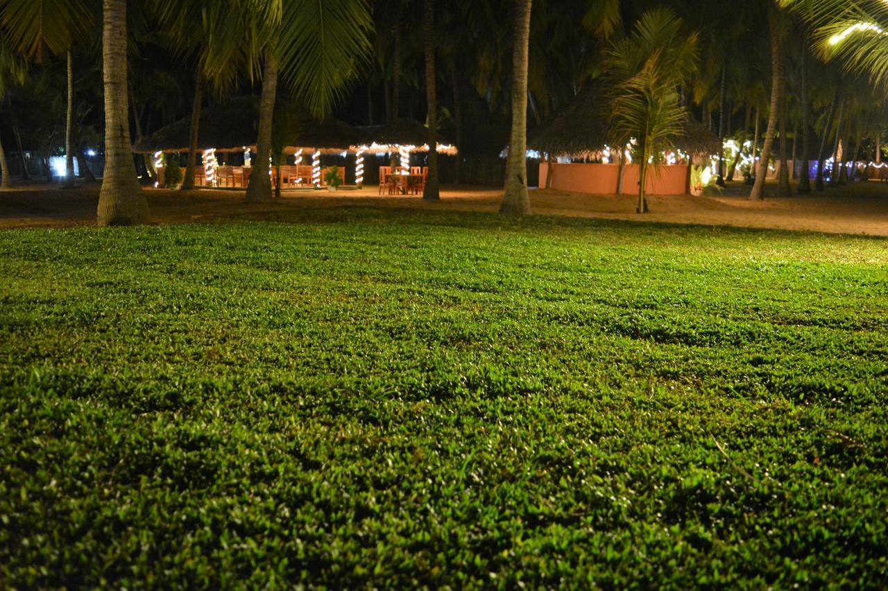 Roshanne Beach Resort Kalpitiya Exterior foto