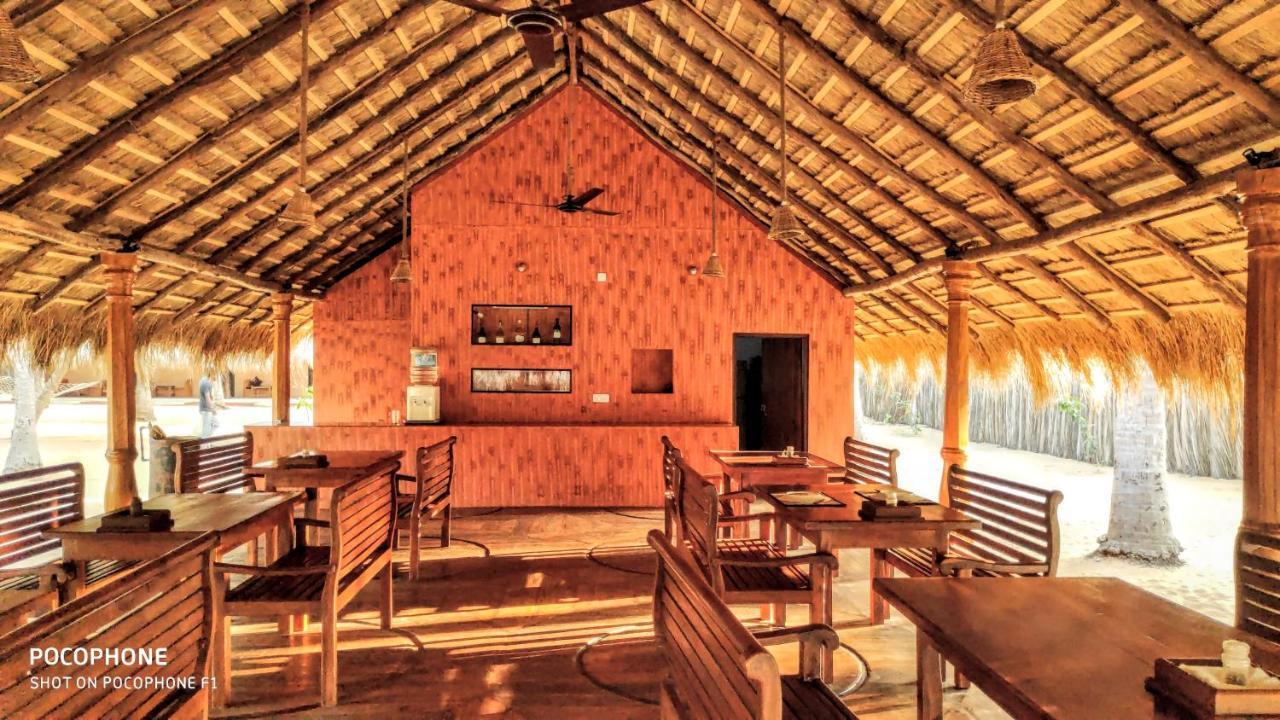 Roshanne Beach Resort Kalpitiya Exterior foto