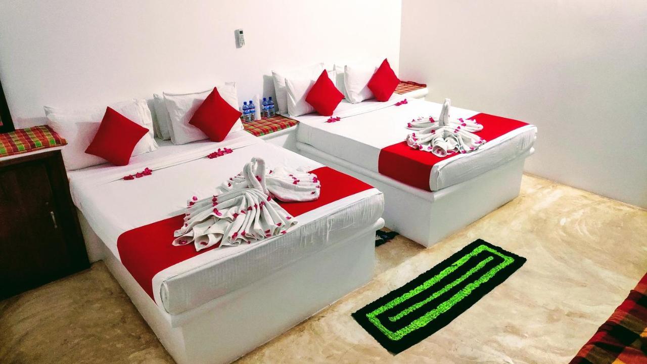 Roshanne Beach Resort Kalpitiya Exterior foto