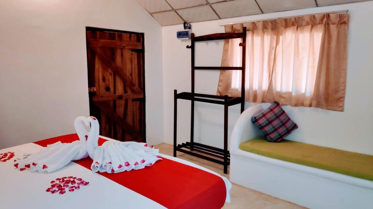 Roshanne Beach Resort Kalpitiya Exterior foto